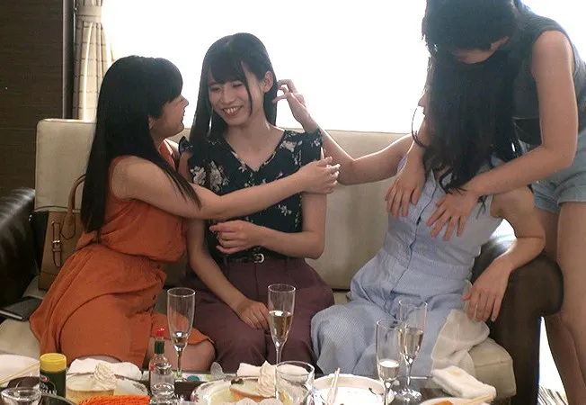 ハーレムレズエロスの天国！美女たちが織りなすレズハーレムプレイ画像がヤバすぎるｗｗ25枚目