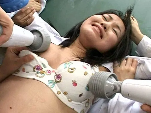 女子校生いじめレズエロ画像まとめ！これは衝撃…！多数の女子校生が一人を激しくいじめるレズエロ画像！(2ページ目) 23번째 이미지입니다.